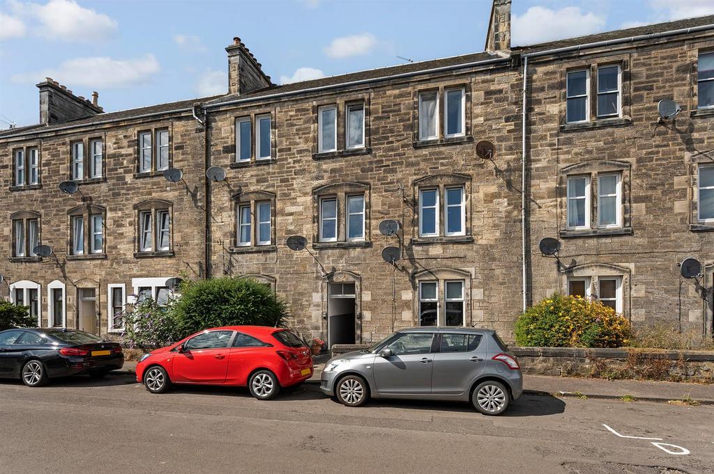 24c Brucefield Avenue, Dunfermline... 2 bed ground floor flat £105,000