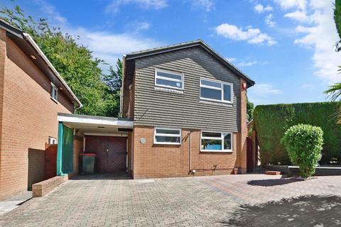 4 bedroom detached house for sale, Sedgefield Close, Crawley, West Sussex