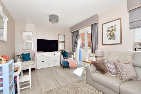 13 Higham Avenue, Snodland, ME6 5SY