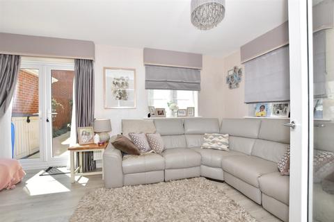 13 Higham Avenue, Snodland, ME6 5SY