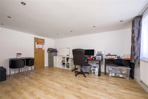 17 Long Walk, New Malden, KT3 3EJ