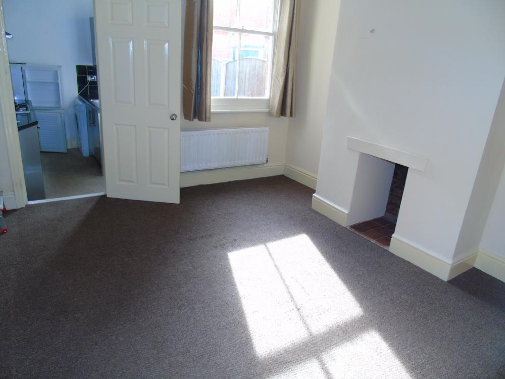 Vivian street, Derby 2 bed townhouse - £850 pcm (£196 pw)