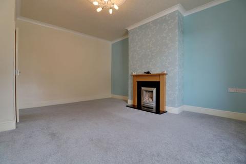 2 bedroom end of terrace house for sale - Woodhead Street, Cleckheaton BD19 5BP