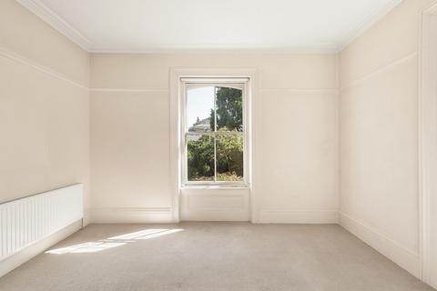 Flat 1, 4 Riverdale Road, Twickenham, TW1 2BS