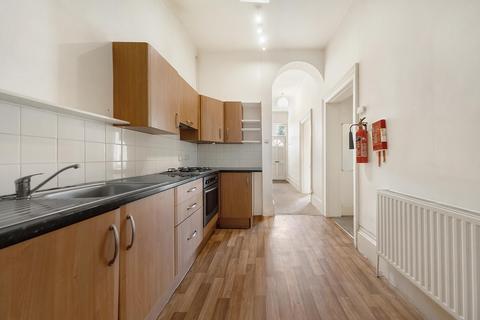 Flat 1, 4 Riverdale Road, Twickenham, TW1 2BS
