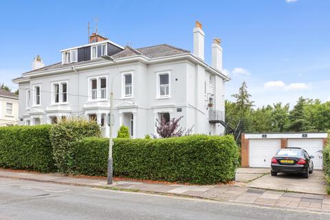 3 bedroom flat for sale, Witney Court, Western Road, Cheltenham, Gloucestershire, GL50