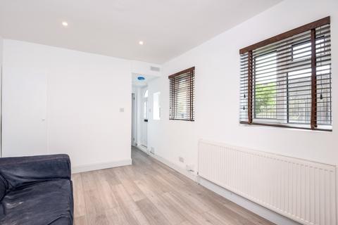 1 bedroom flat to rent - Hartfield Road Wimbledon SW19