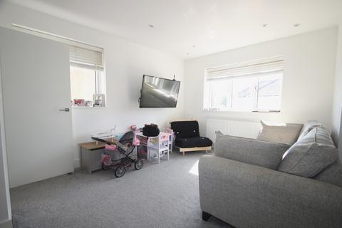 2 bedroom flat to rent - Pope Road, Bromley, BR2