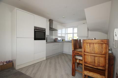 2 bedroom flat to rent - Pope Road, Bromley, BR2