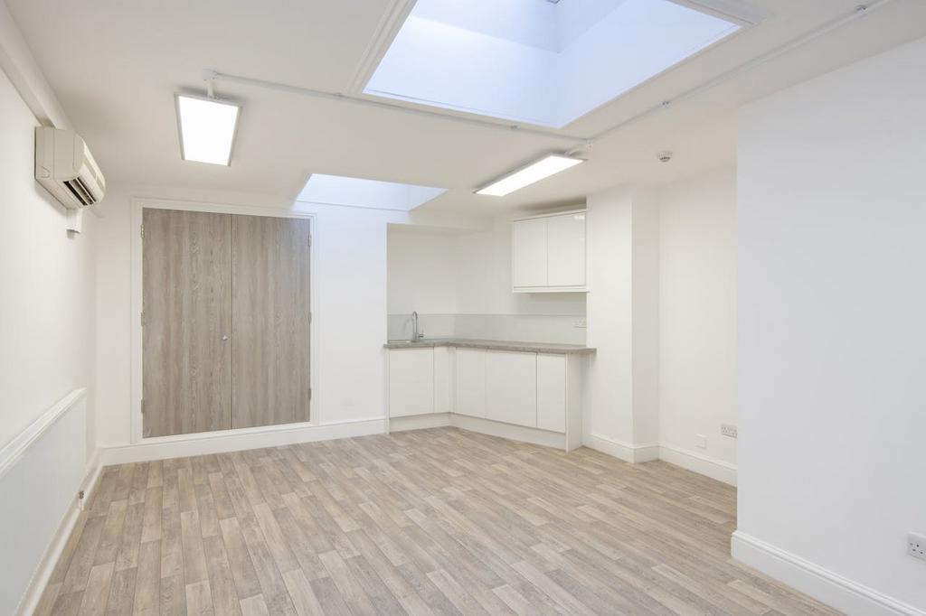 First Floor Rear Unit Kitchen.jpg