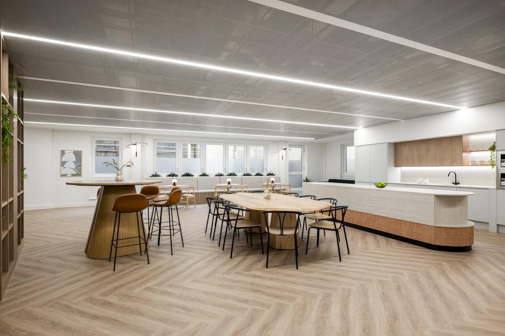 Echo Space  Eastcheap Court   Office Curator  LA