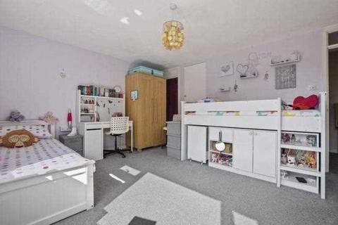 43 Link Way, Denham, Uxbridge, UB9 5NL