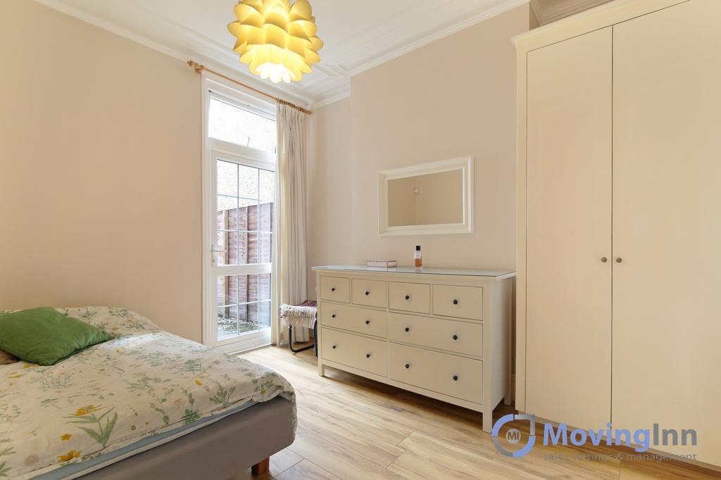 Maplestead Road, Brixton Hill, SW2 2 bed flat £2,200 pcm (£508 pw)