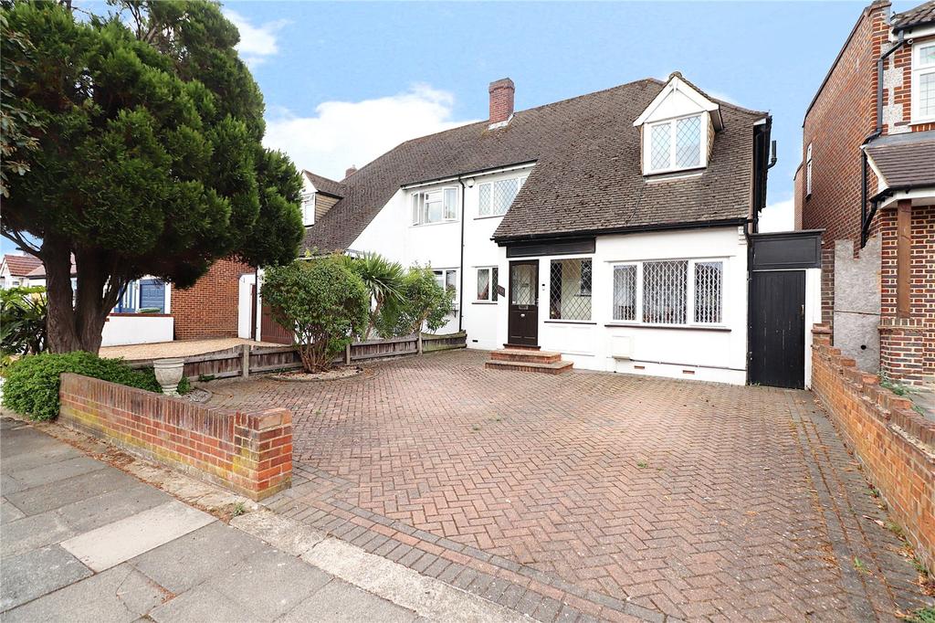 The Drive, Bexley, Kent, DA5 3 bed semidetached house £650,000
