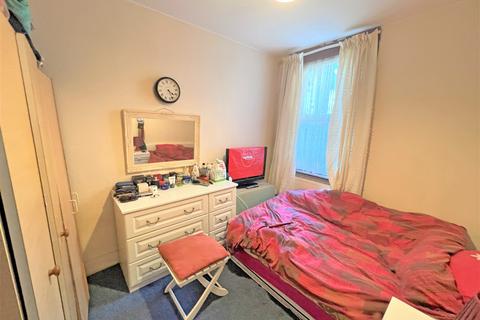 136 Cann Hall Road, London, E11 3NH