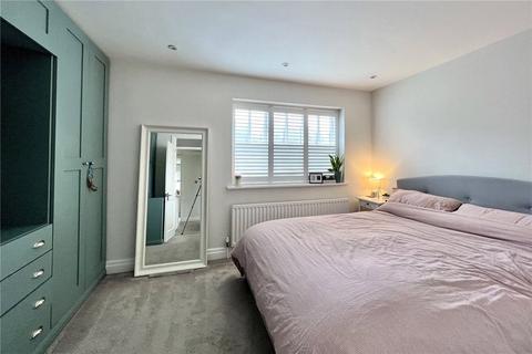 3 bedroom terraced house to rent, Old Town Close, Beaconsfield, HP9