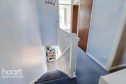 20 Greenglades, Northampton, NN4 9YW