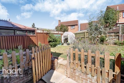 20 Greenglades, Northampton, NN4 9YW