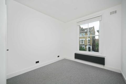 2 bedroom apartment to rent, Downs Road, Hackney, E5