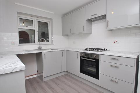 4 bedroom detached house to rent, Farrers Walk, Kingsnorth, Ashford