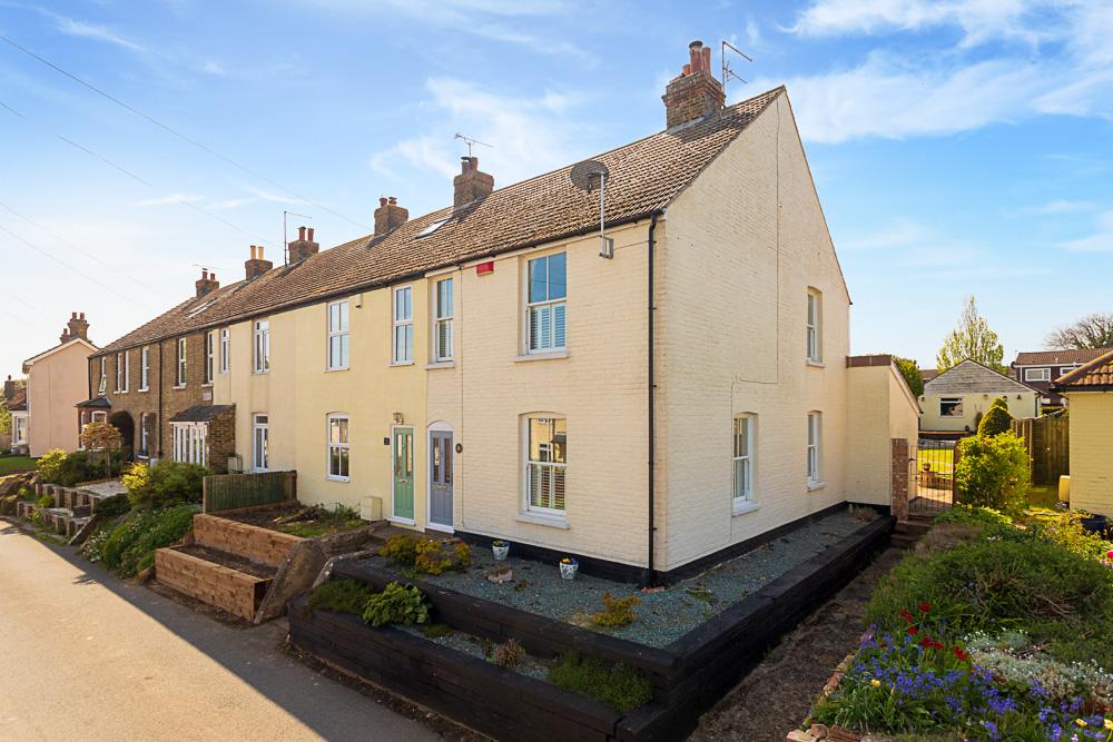 Gore Road, Eastry CT13 3 bed end of terrace house £415,000
