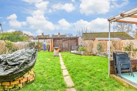 4 bedroom terraced house for sale, Chantry Road, Marden, Kent