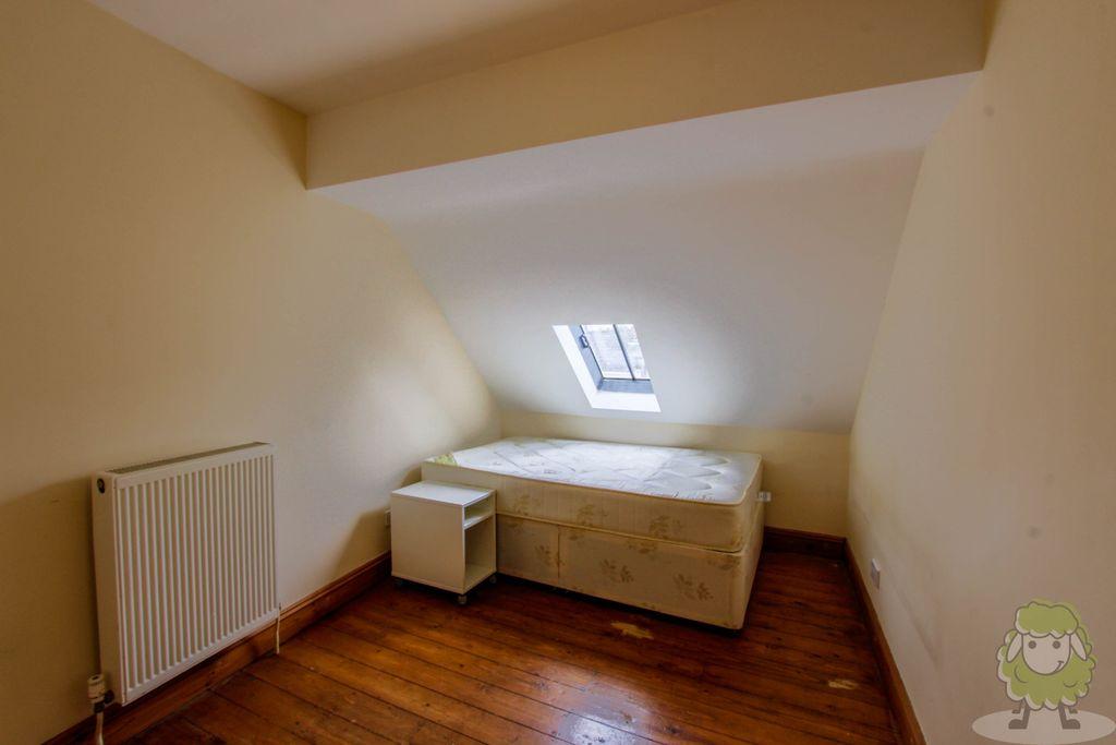 Bedroom 4 (Double)