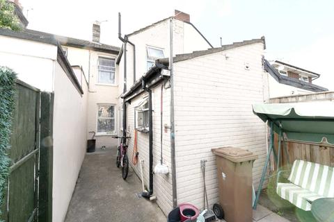 38 Hampton Road, Ipswich, IP1 4AP
