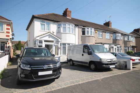 20 Marlow Gardens, Hayes, UB3 1QZ