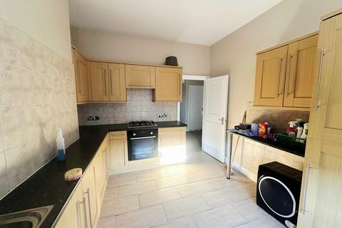 2 bedroom flat to rent, Alexandra Park Road, Muswell Hill, N10