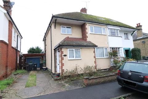 35 Cloverly Road, Ongar, CM5 9BX