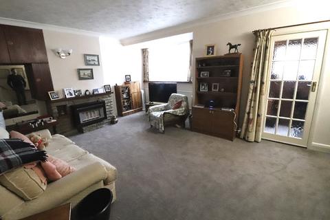 35 Cloverly Road, Ongar, CM5 9BX