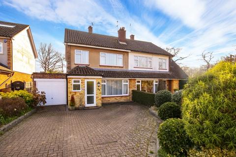 53 Bowes Drive, Ongar, CM5 9AX