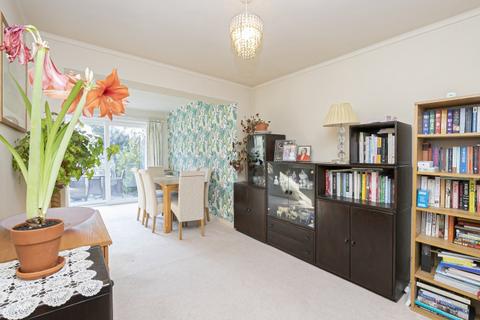 53 Bowes Drive, Ongar, CM5 9AX