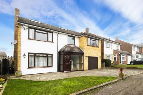 30 Great Lawn, Ongar, CM5 0AA