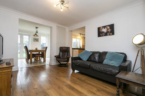 30 Great Lawn, Ongar, CM5 0AA