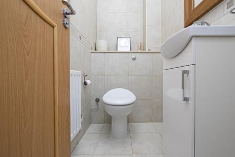 30 Great Lawn, Ongar, CM5 0AA