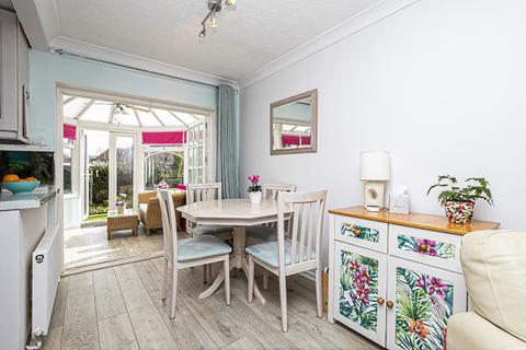 30 Fairbank Close, Ongar, CM5 9HX