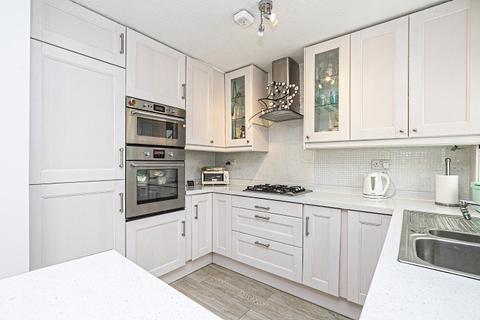 30 Fairbank Close, Ongar, CM5 9HX