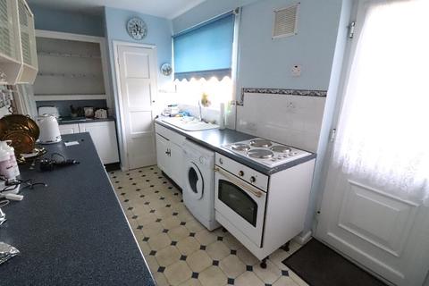 15 Green Glade, Theydon Bois, Epping, CM16 7LY