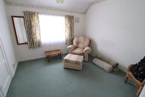 15 Green Glade, Theydon Bois, Epping, CM16 7LY
