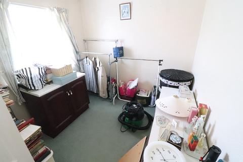 15 Green Glade, Theydon Bois, Epping, CM16 7LY