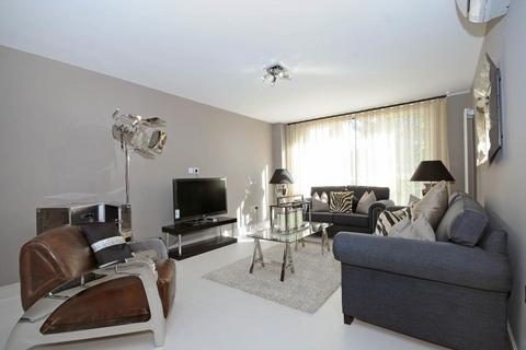 3 bedroom flat to rent, Boydell Court, St Johns Wood Park, NW8