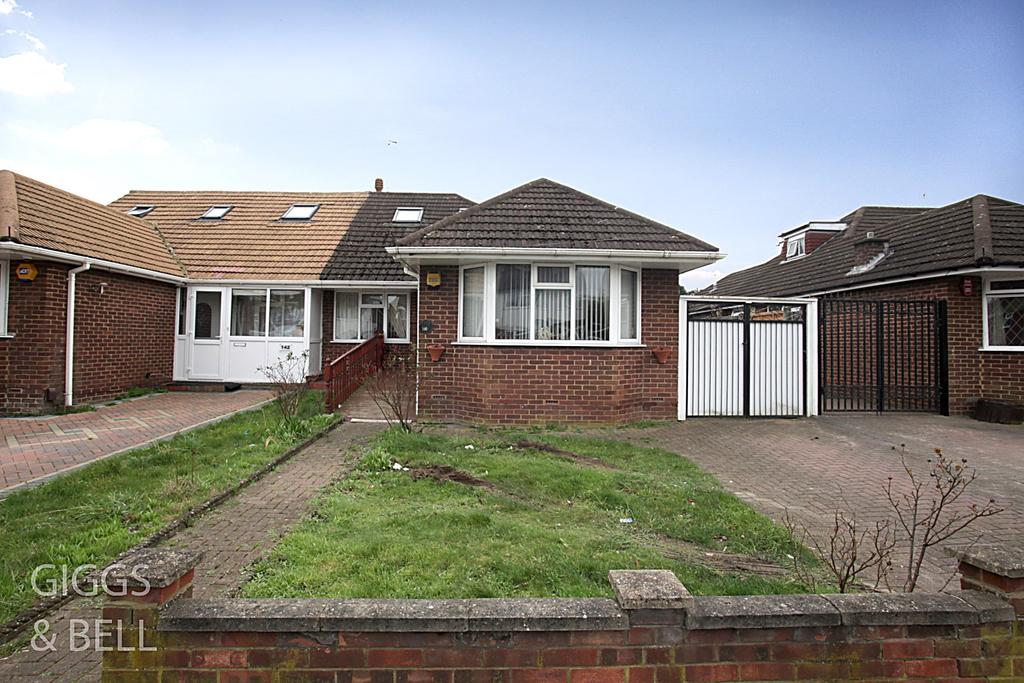 Austin Road, Luton, Bedfordshire, LU3... 3 bed bungalow £430,000