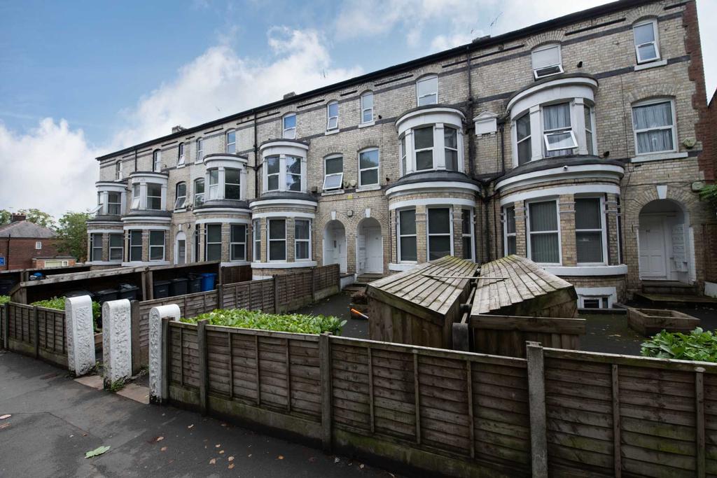 Eccles Old Road, Salford House share £550 pcm (£127 pw)