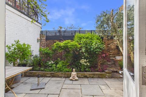 3 bedroom terraced house for sale, Russell Street, Windsor, Berkshire, SL4