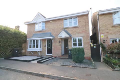 5 Betjeman Way, Ongar, CM5 0FG
