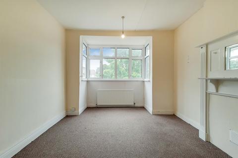 8 Bencroft Road, London, SW16 5BB