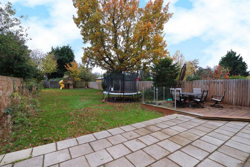 House in New Malden - View 3