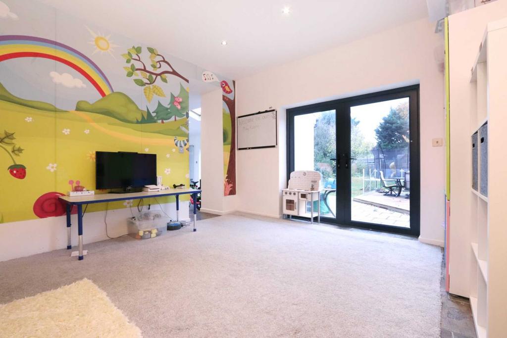 House in New Malden - View 4